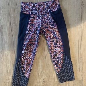 Athleta chaturanga capri workout leggings